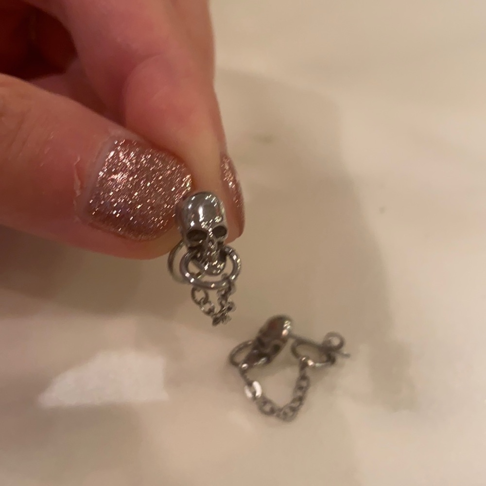 Skull 💀 Chain Silver Stud Earrings